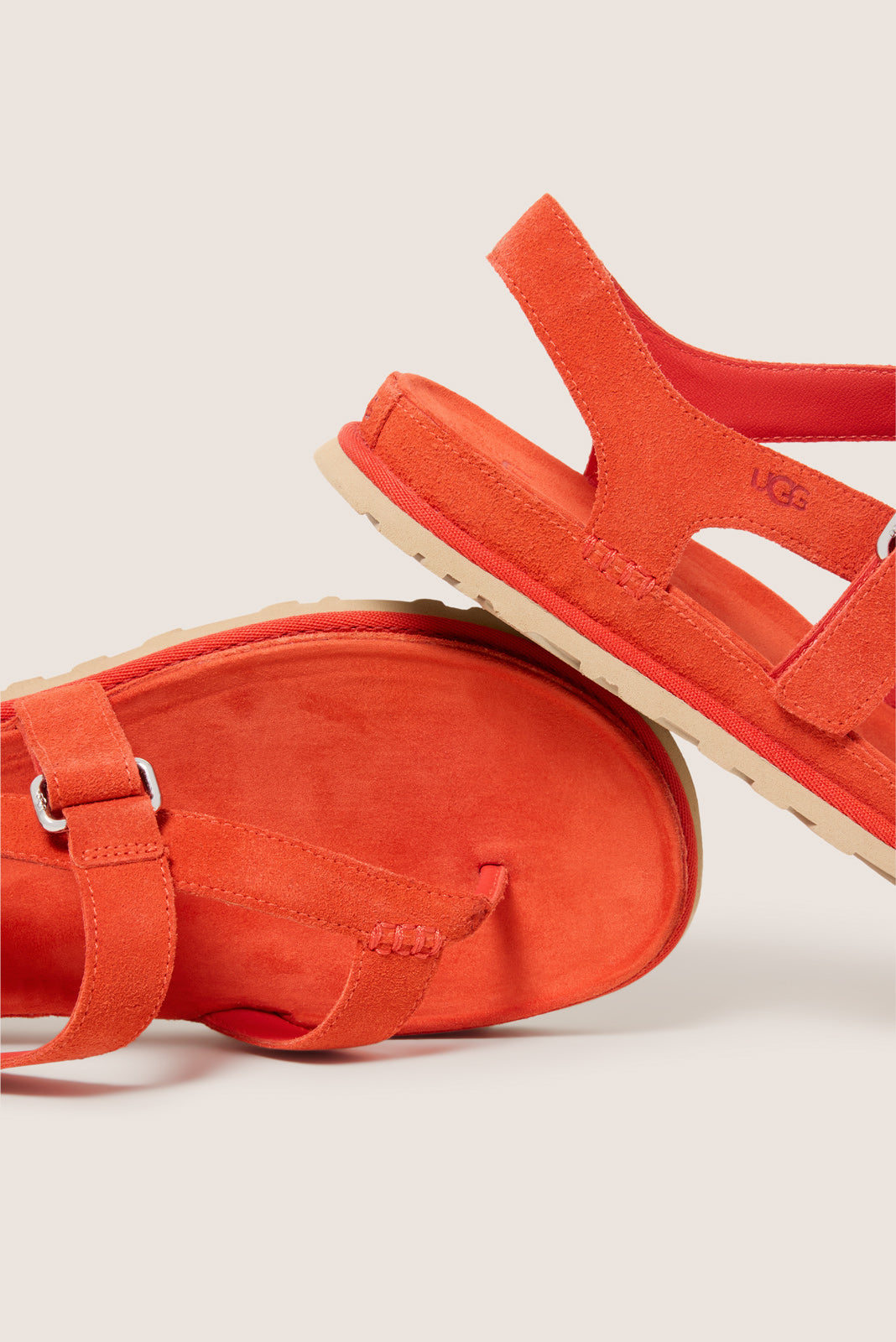 Goldgengaze Toe Post