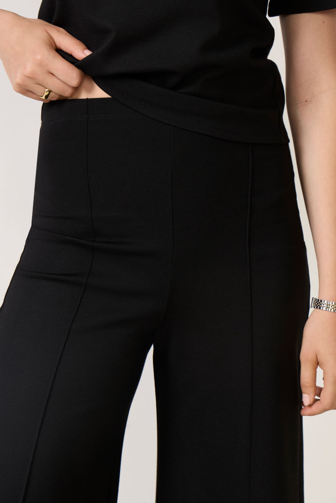 Cropped Ponte Knit Wide Leg Pant