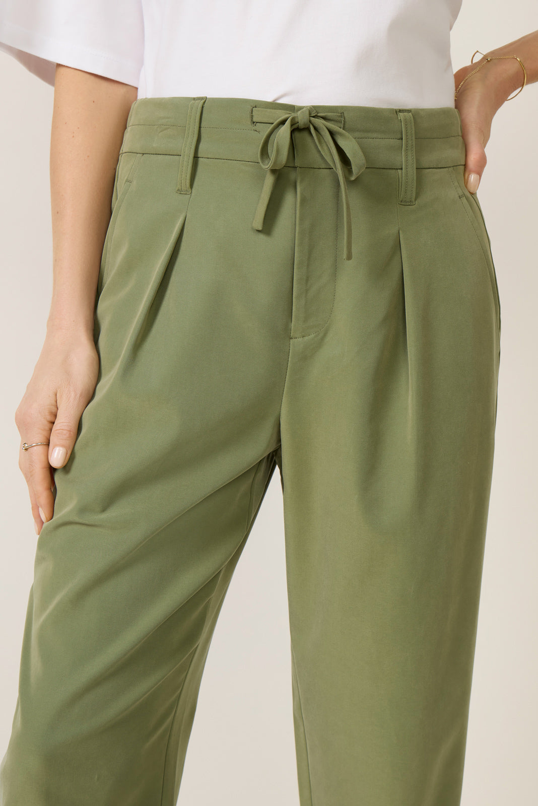 Hadleigh Tapered Leg 27”