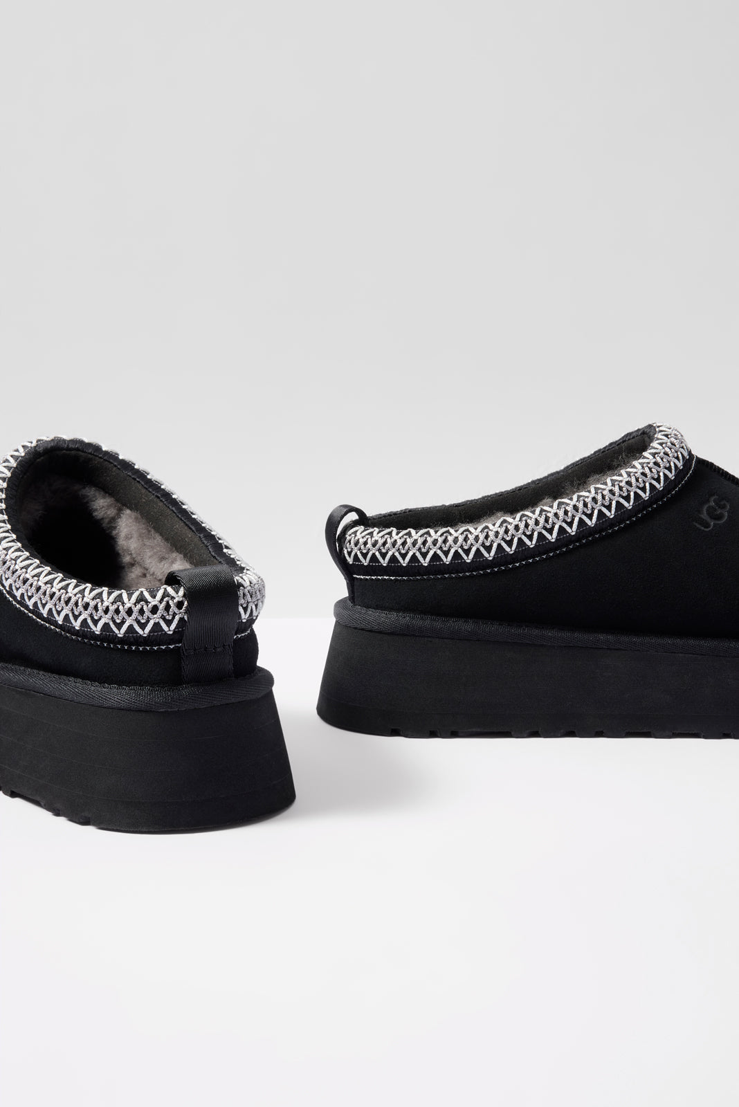 アグ　UGG(R) / Tazz II ブラック　25㎝ Tazz II