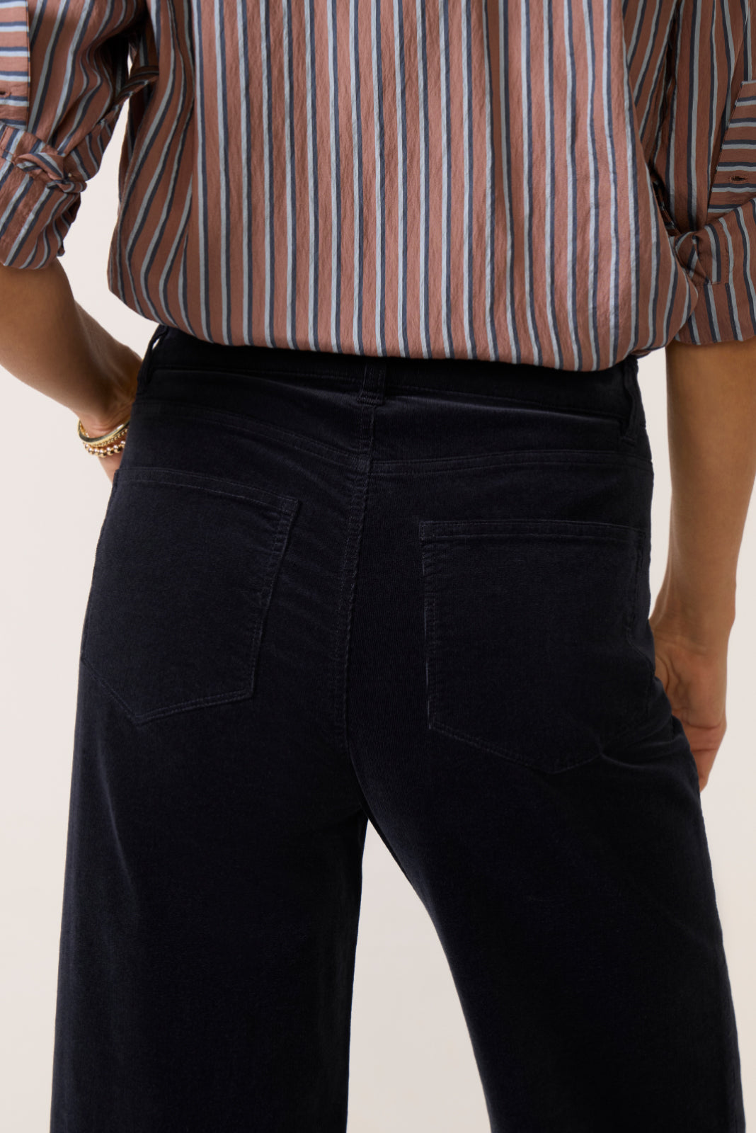 Anessa 31`Cord W/ Stich Utility Pockets Wide Leg