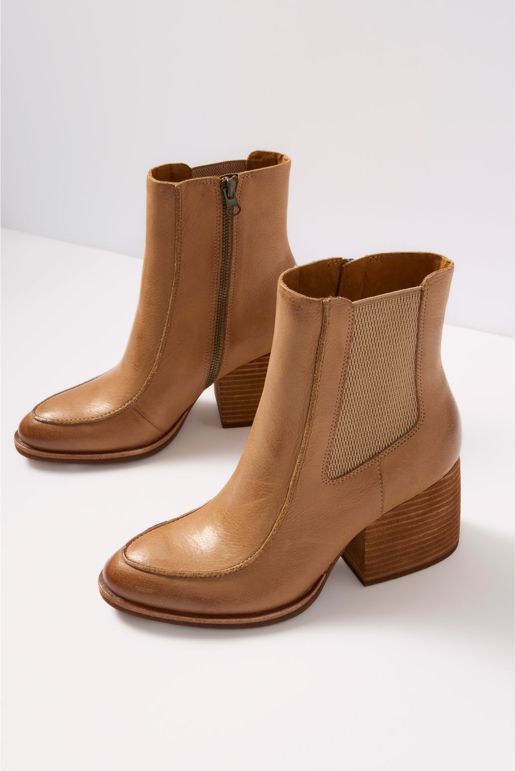 Khám Phá truyện tranh đam mỹ xuất bản – Chiến Lược Đầu Tư Thông Minh