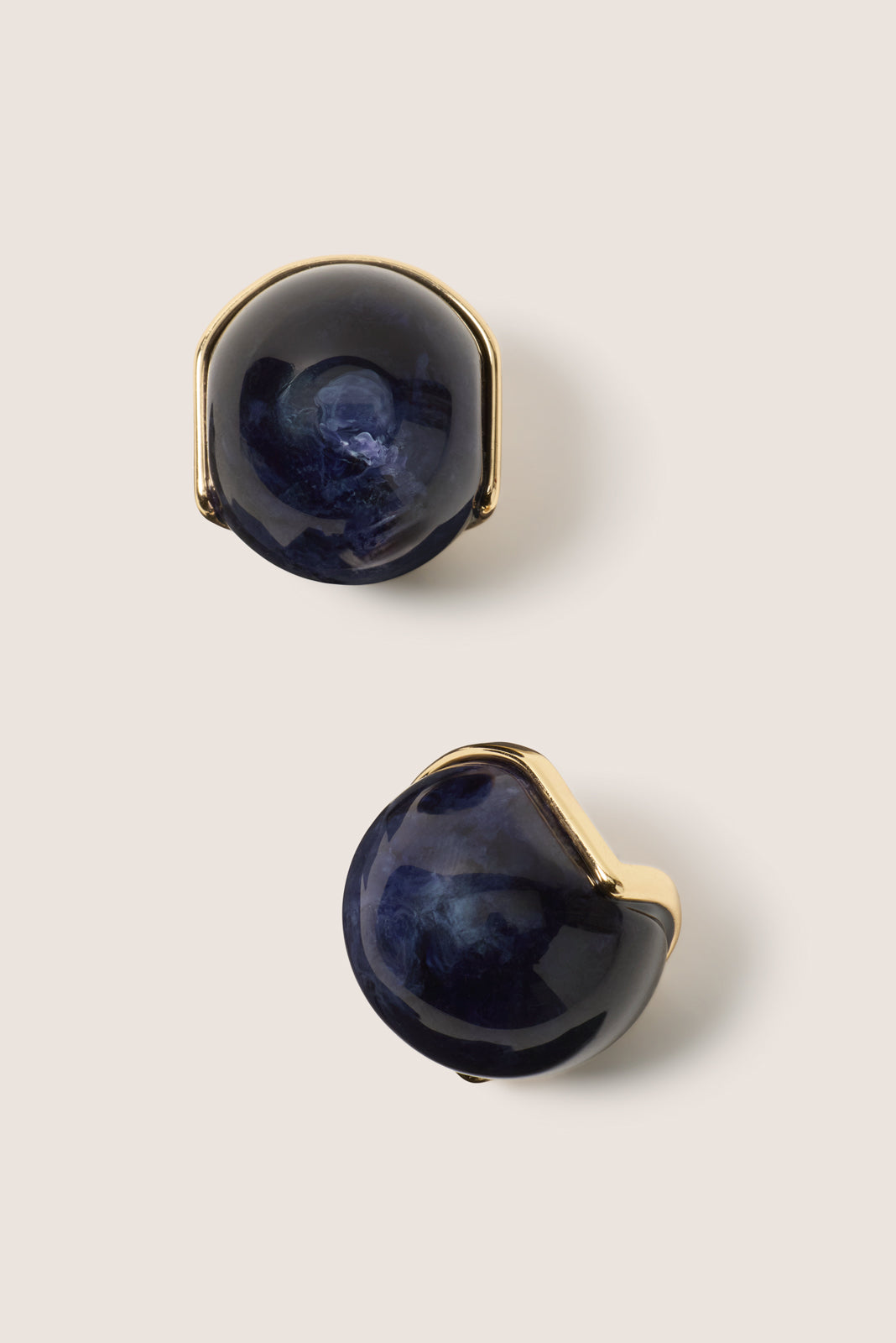 Vida Statement Earring