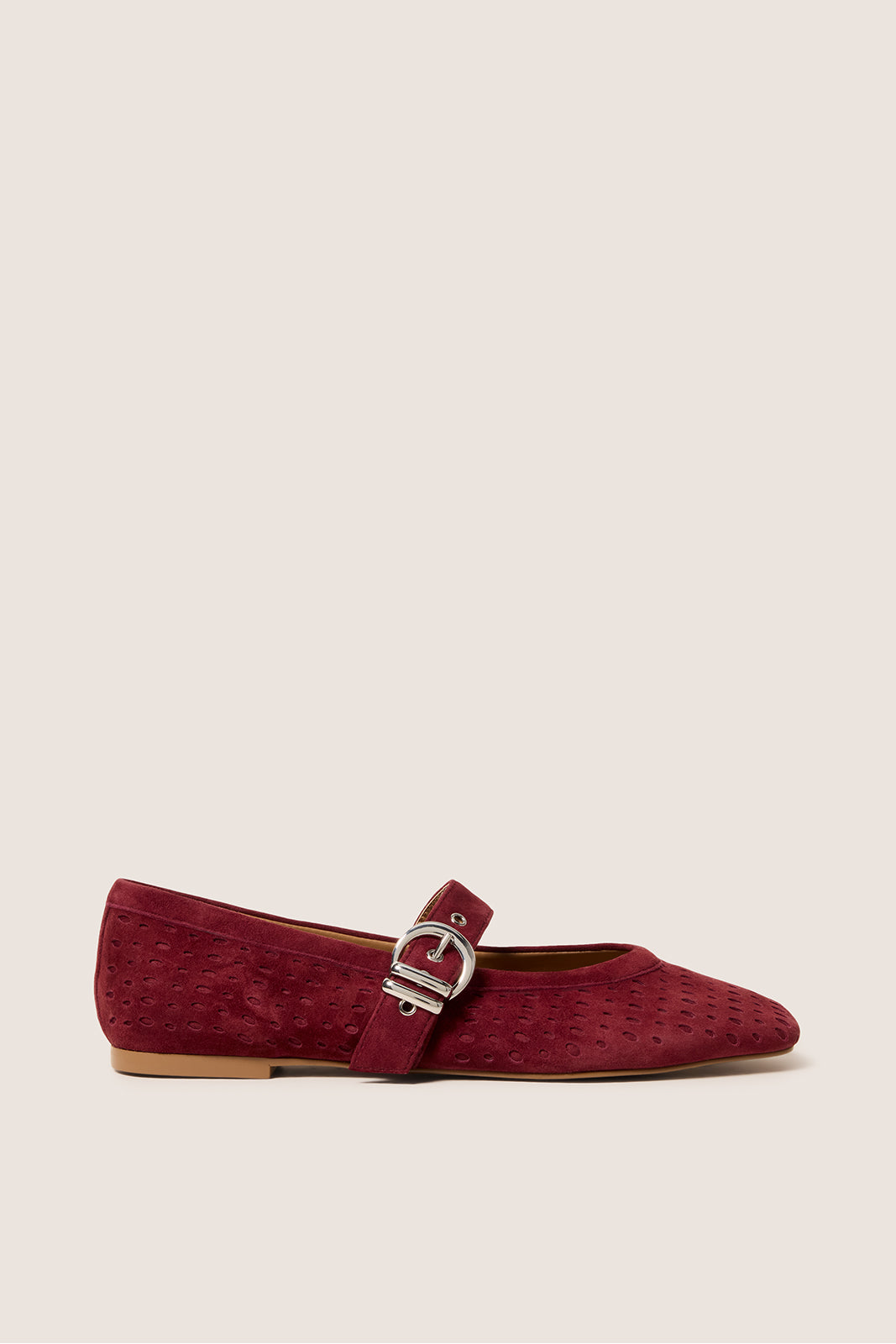 Mikela Flat