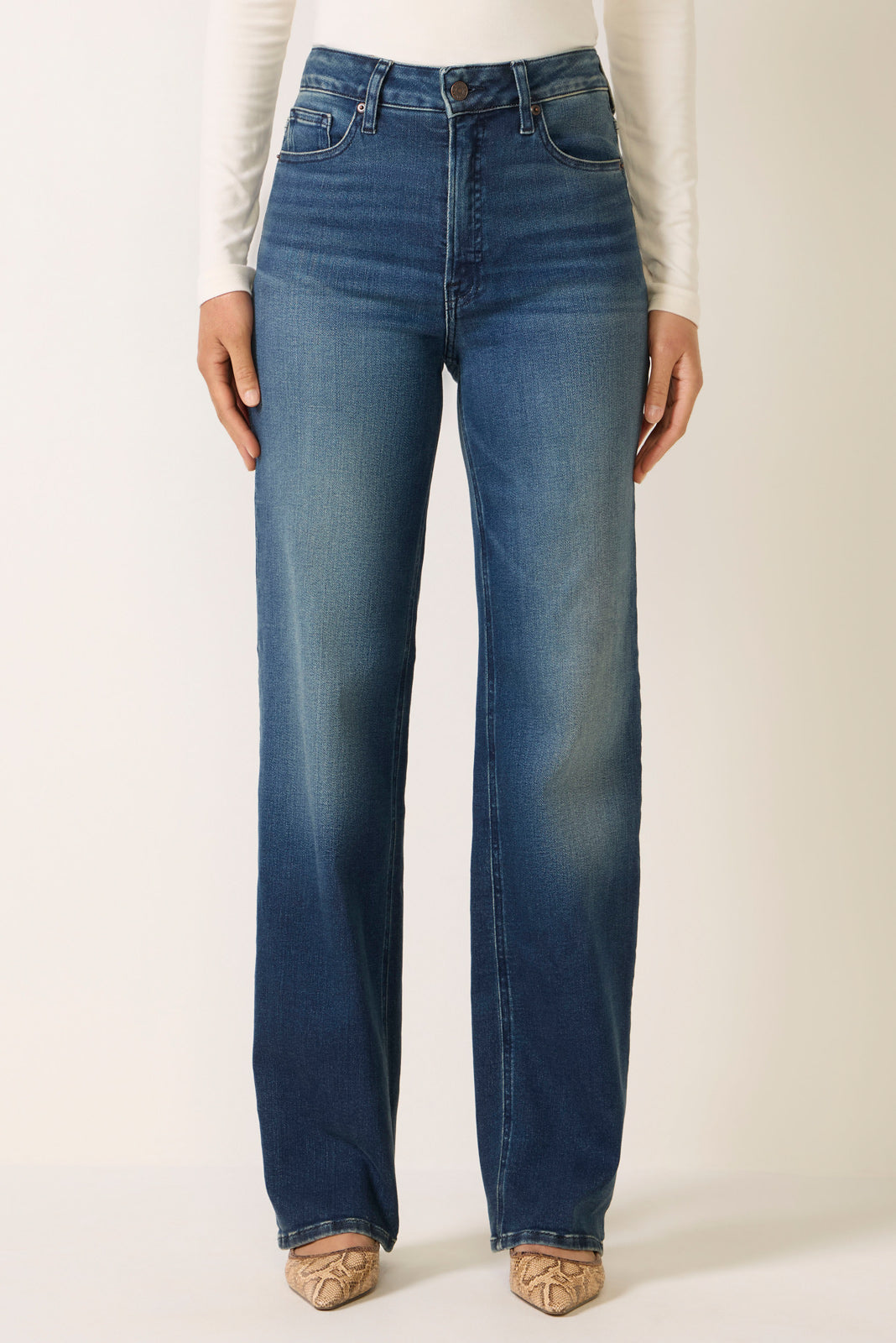 Good True Straight Jeans