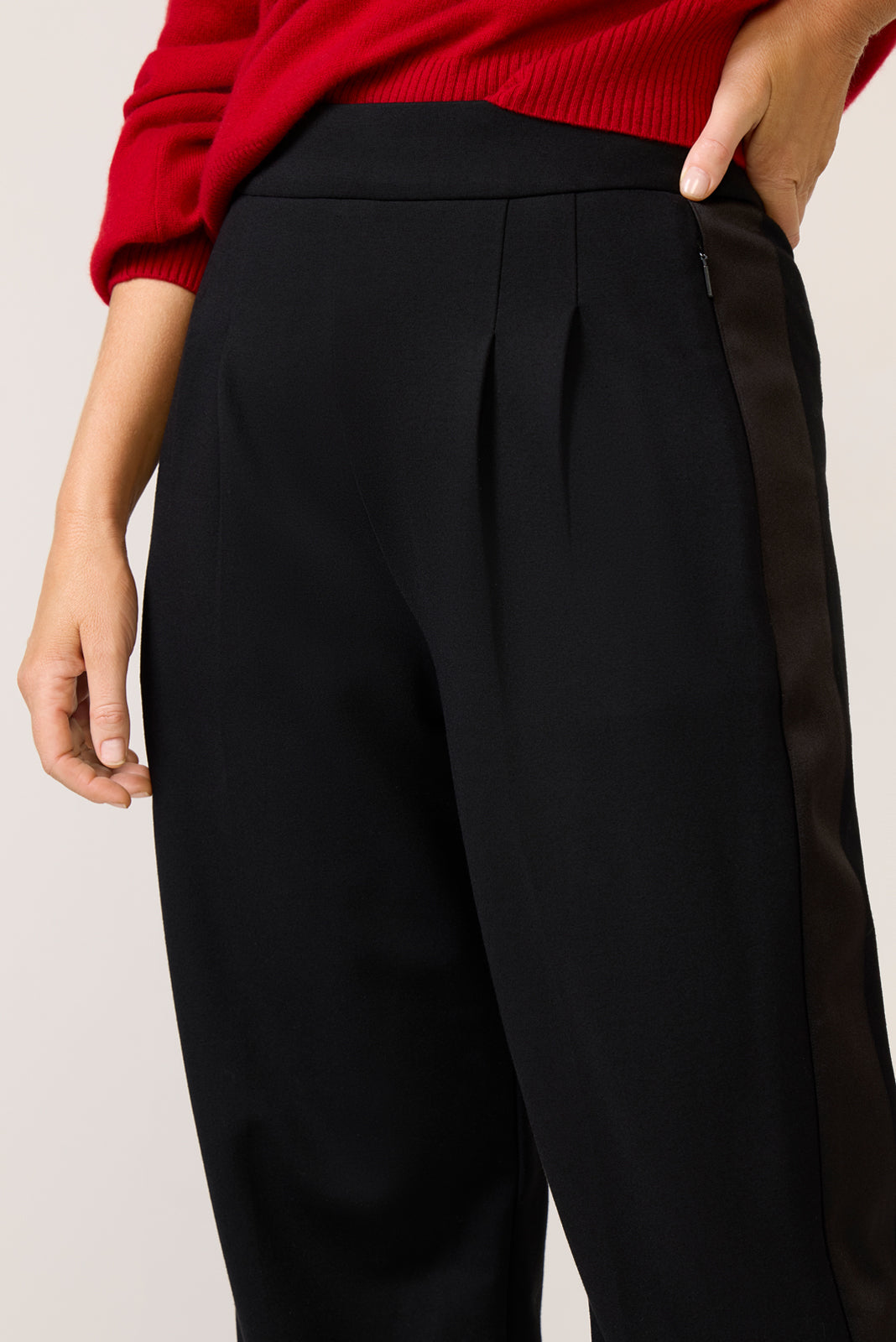 Ponte Pleated Trouser