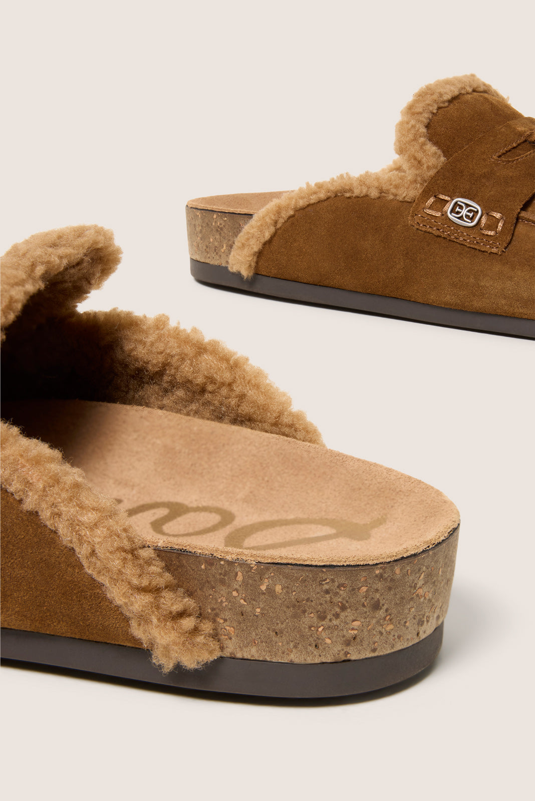 Astrid Cozy 2