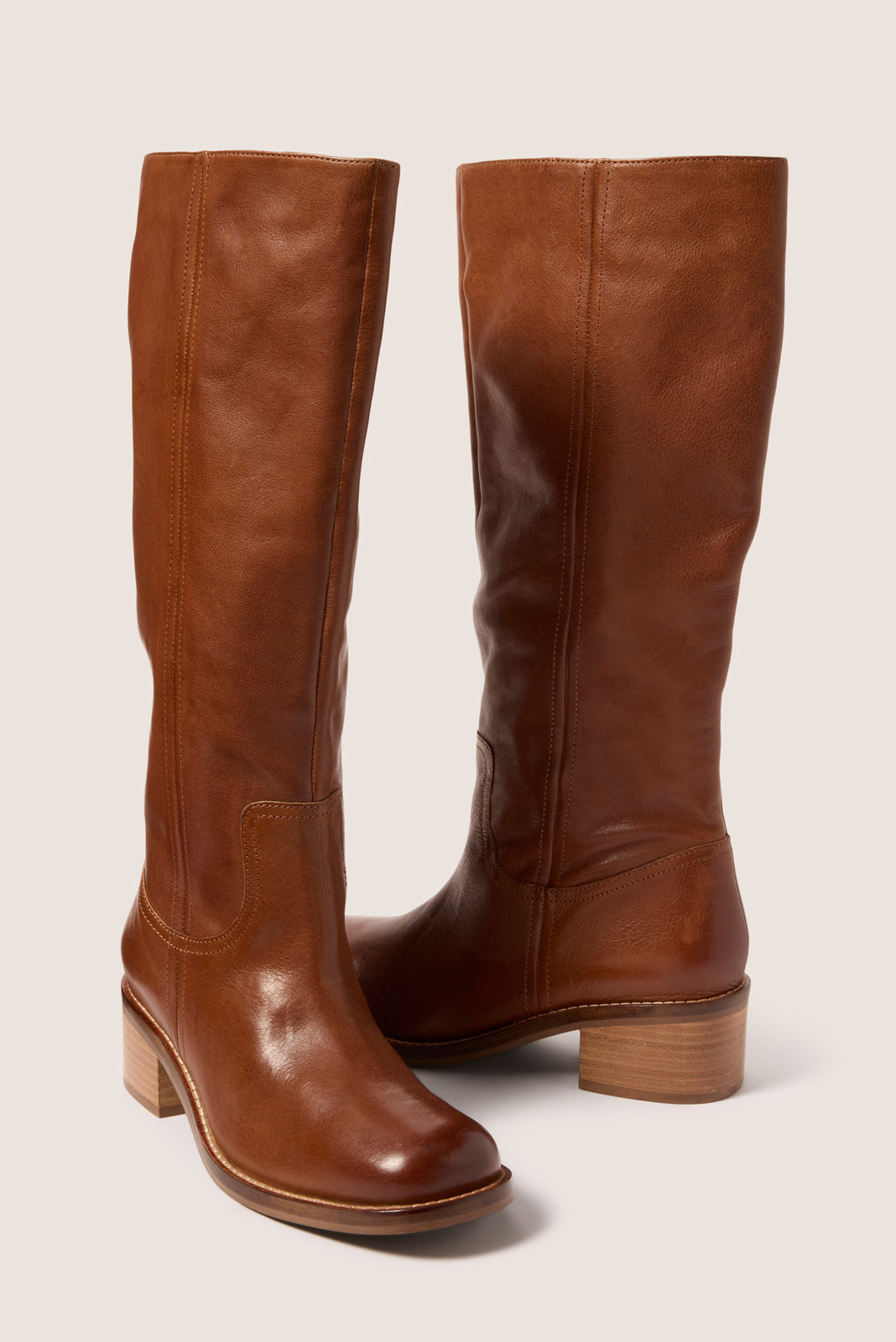 090925_SEPJASI_SANDINMYBOOTS_0