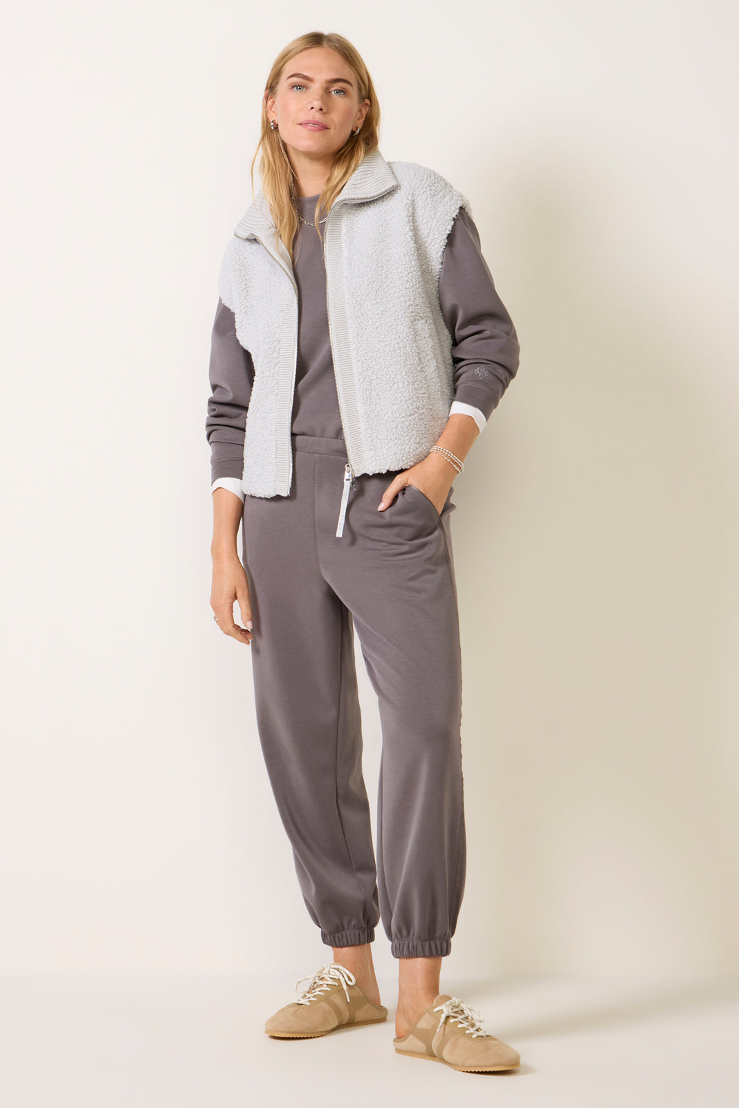 Eli Jogger 27