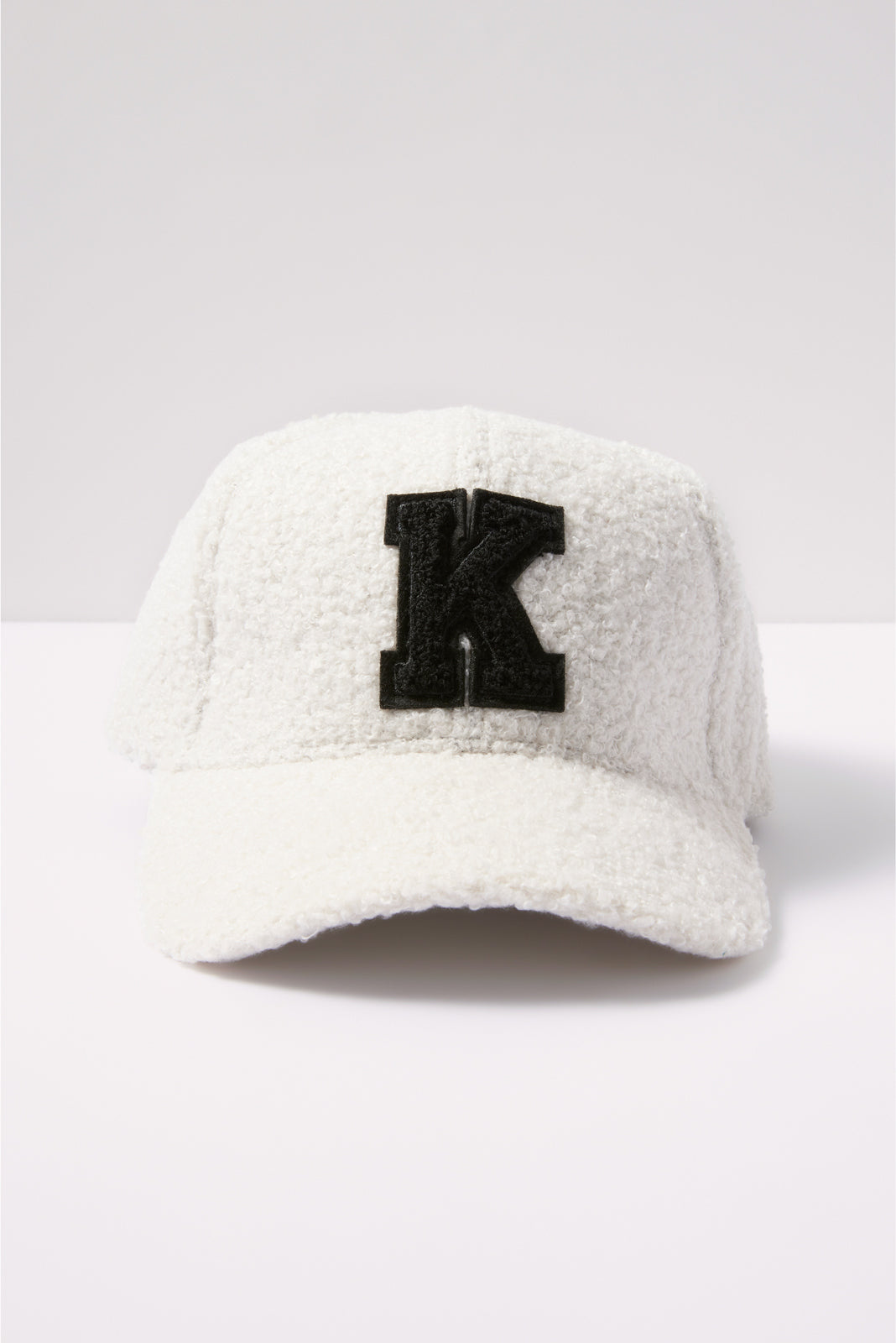 Evereve Women s Initial Sherpa Baseball Hat Size K White