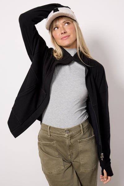 092624_DecCatEcomm_VAR02204_23