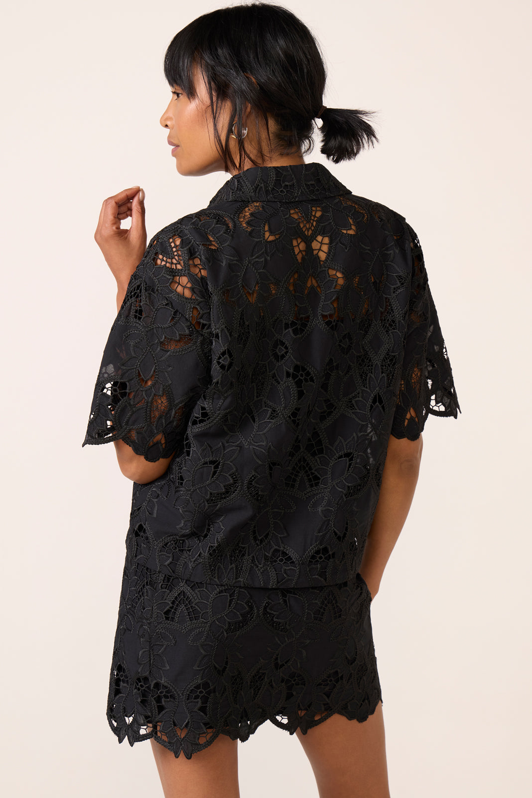 G tech magnet under lace tops ブラック Midnight Lace Top