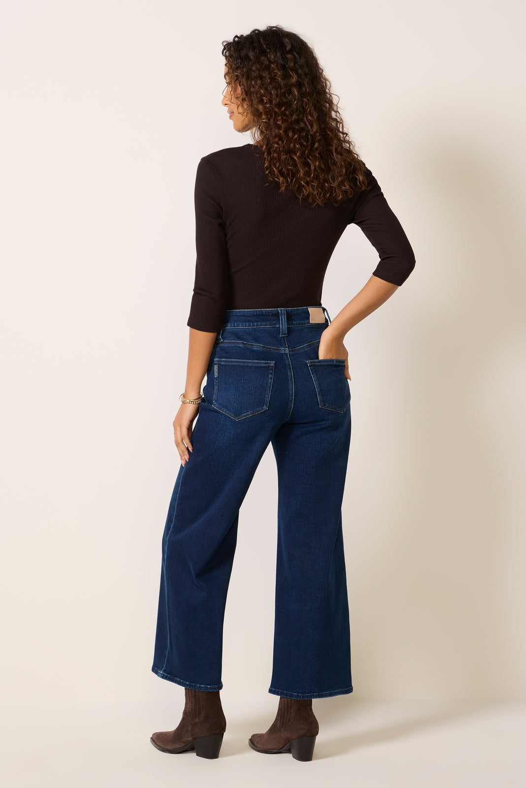 Anessa  Wide Leg Jean