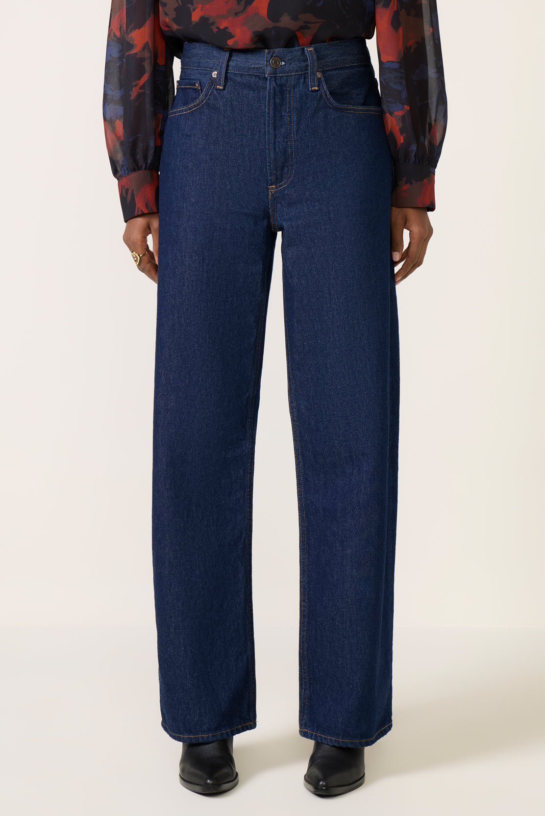 Arc Wide Leg Jean 32`