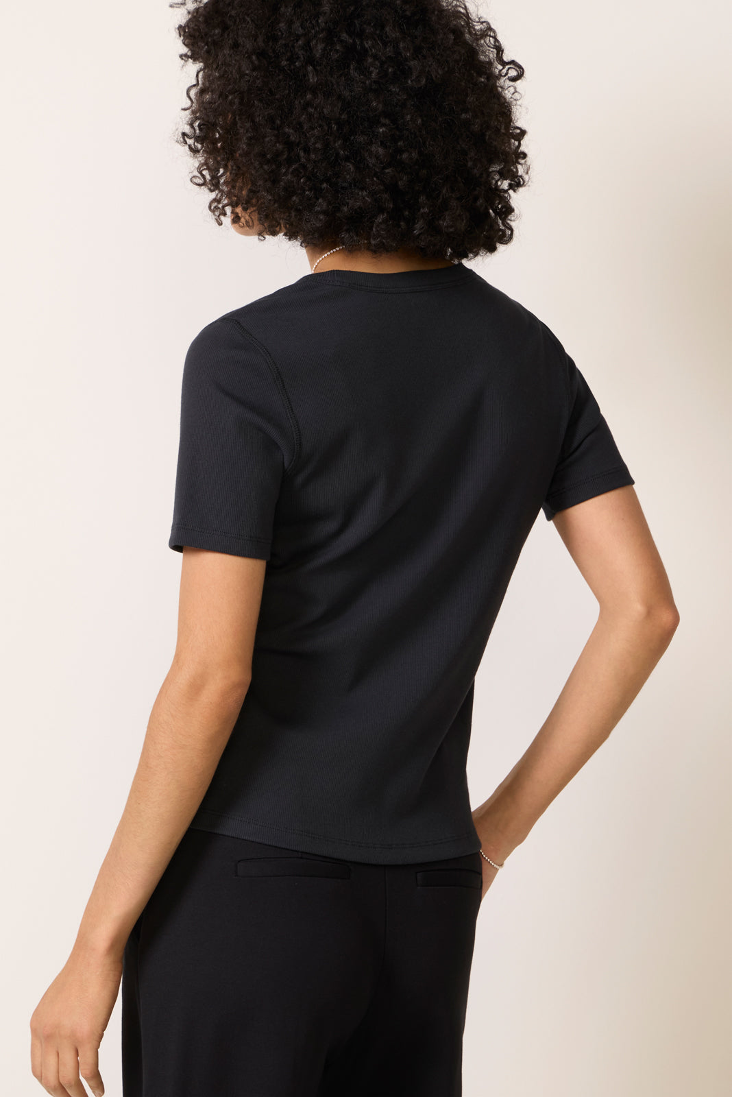 Nessa V Neck Elbow Tee