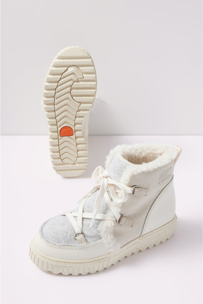 101124_OCTJASI_2109381191_0200