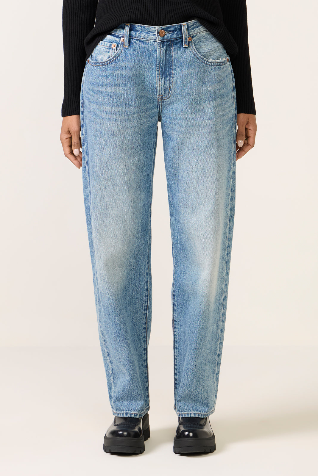 Lexi Bowed Barrel Jean