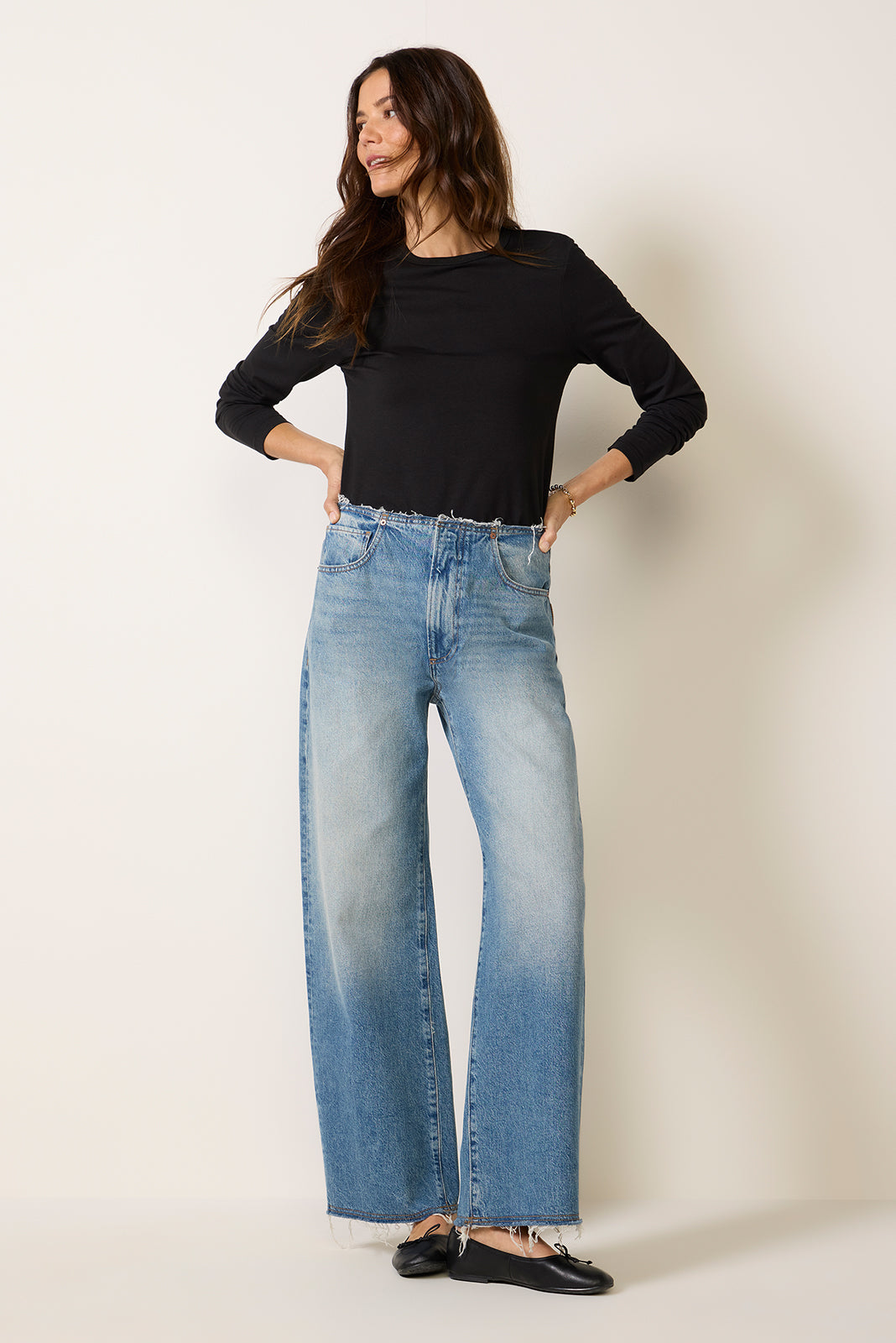 Arellia Skimmer W/ Raw Waistband