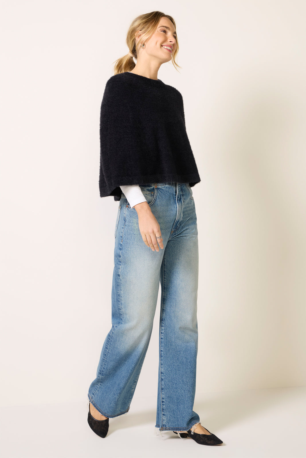 Lora Cape