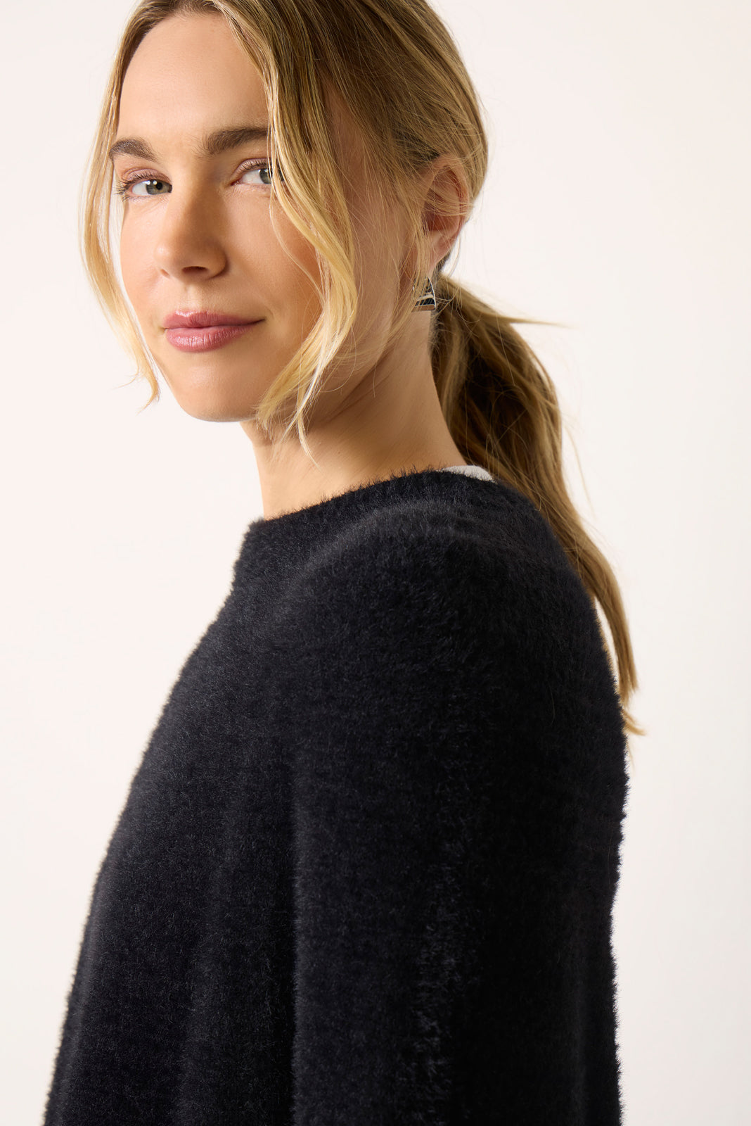 Lora Cape