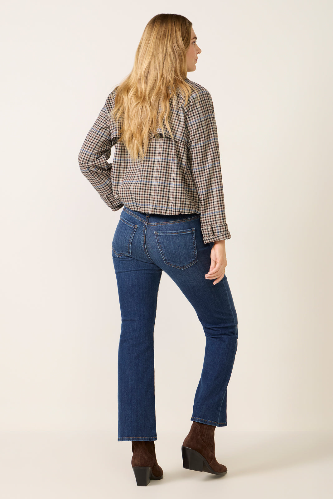 Kelsey w Pocket Detail Jean