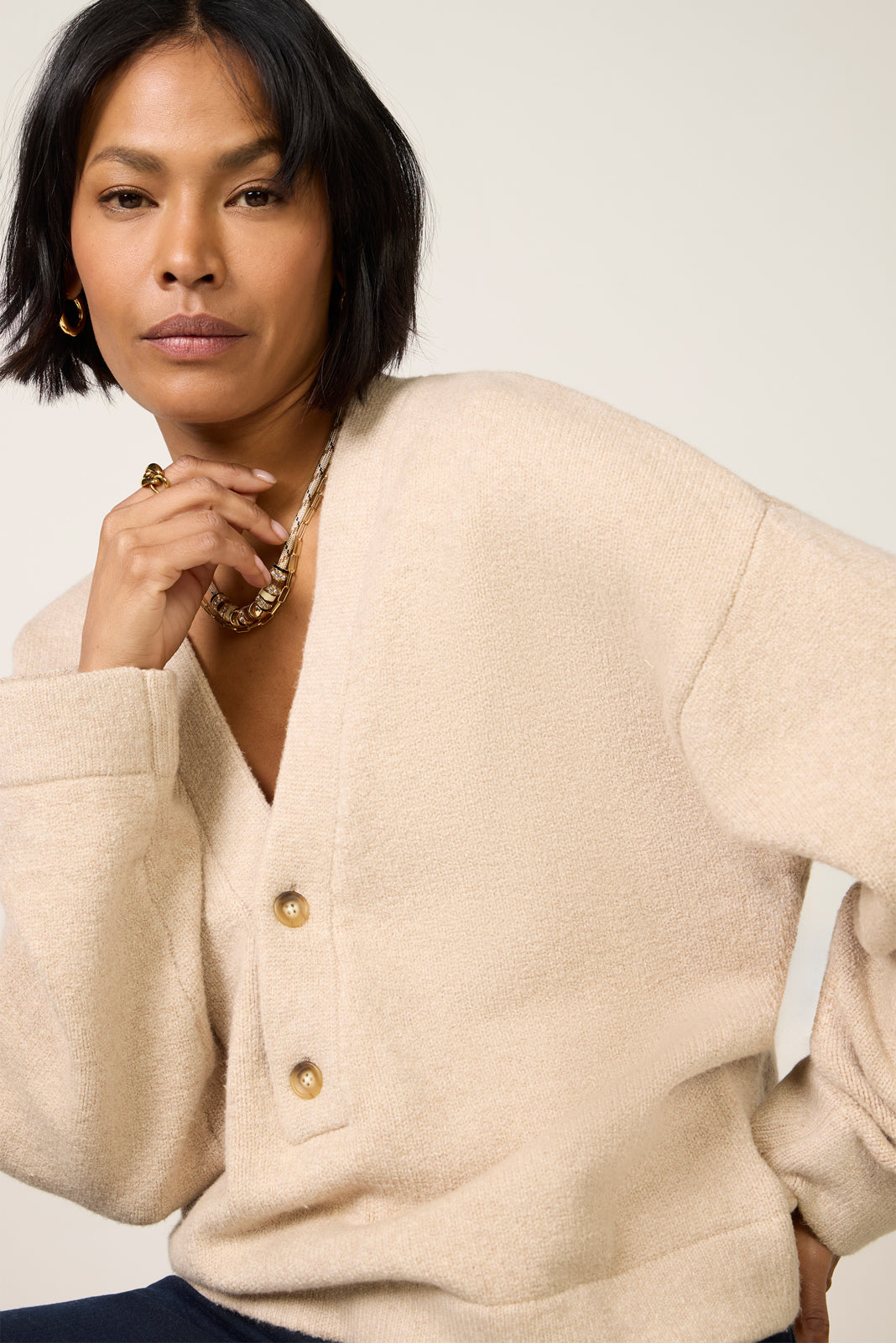 Jackson V Neck Popover