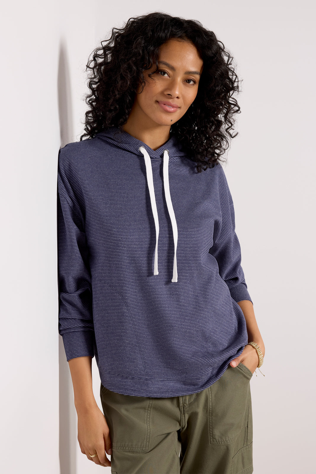 JOHN & JENN NWT Evereve Douglas Hoodie buy Pullover // XS