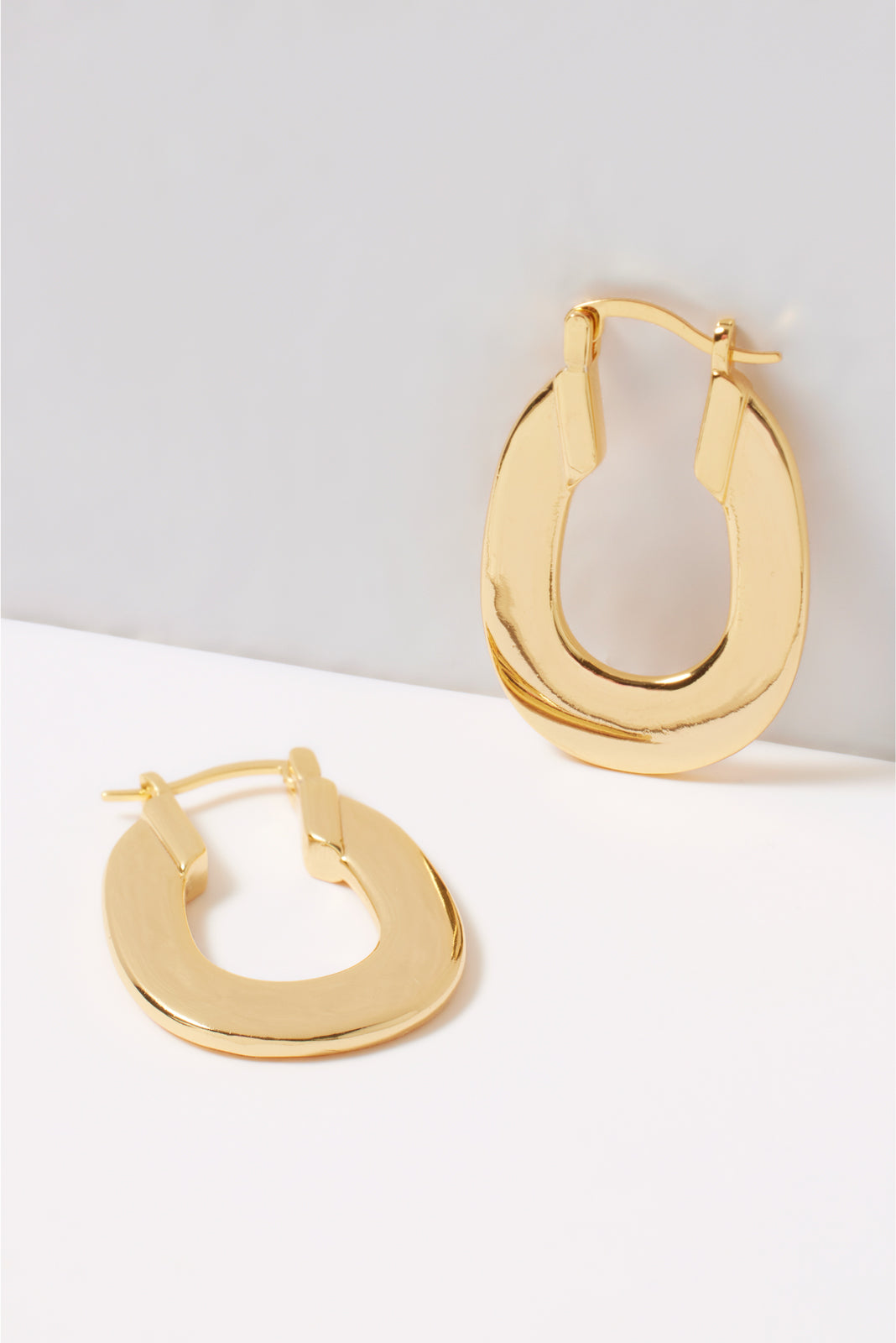 Gwyneth Flat Hoops