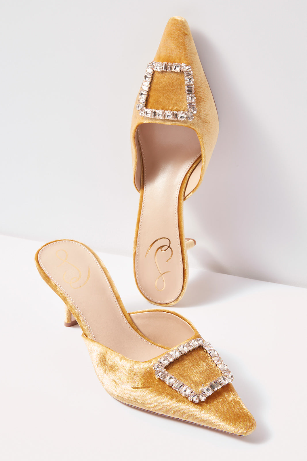 Brit Jewel Kitten Heel