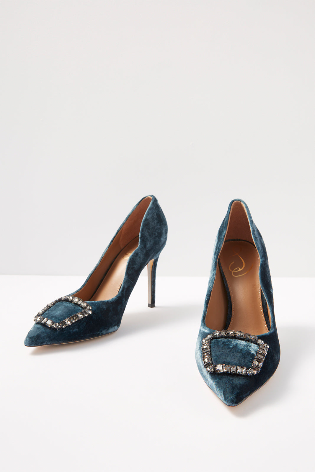 Harriett Velvet Pump