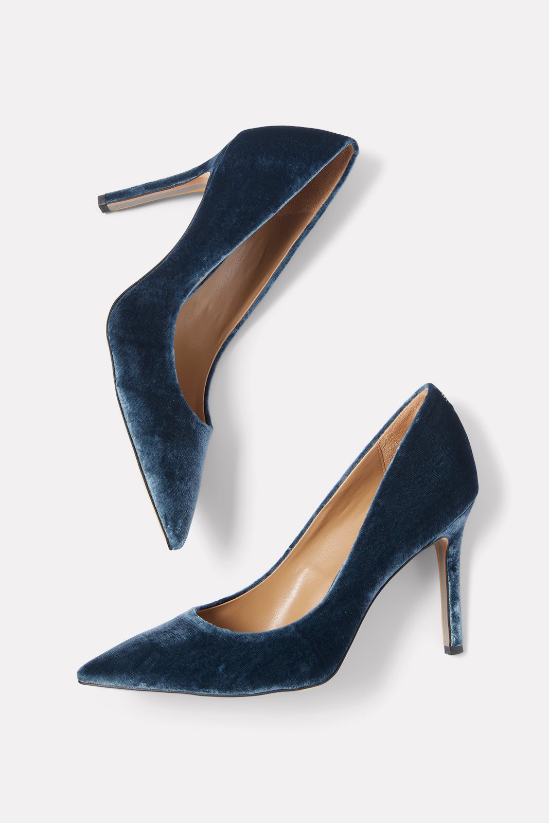 Velvet Hazel Pump